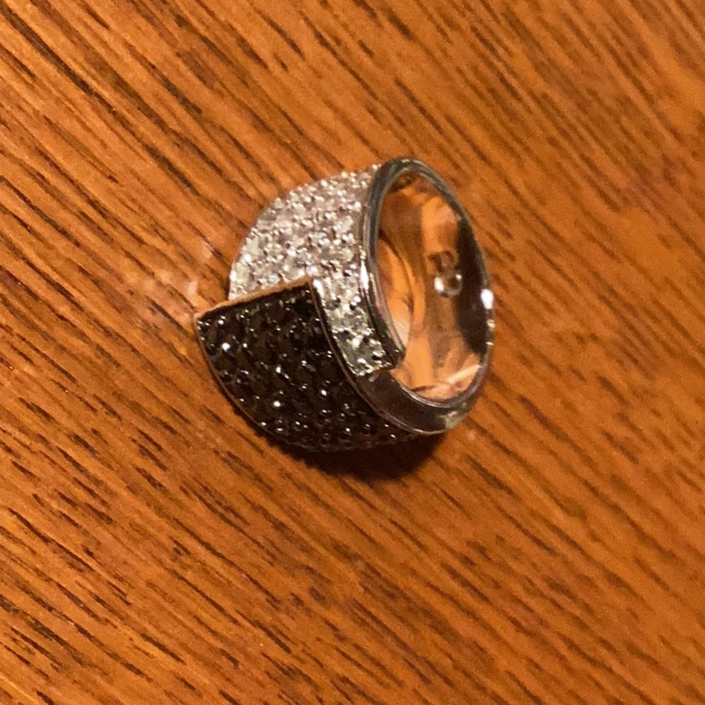 Premiere Design cocktail ring